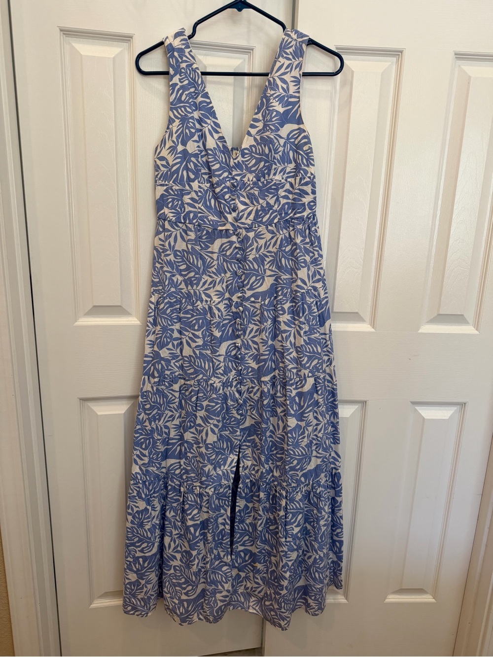 Jessica Simpson Blue and White Floral Maxi Dress